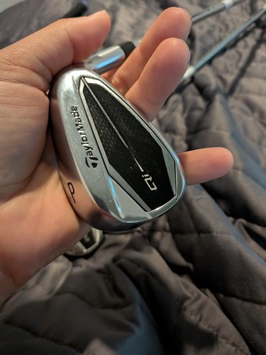 Right taylormade pitching - qi,